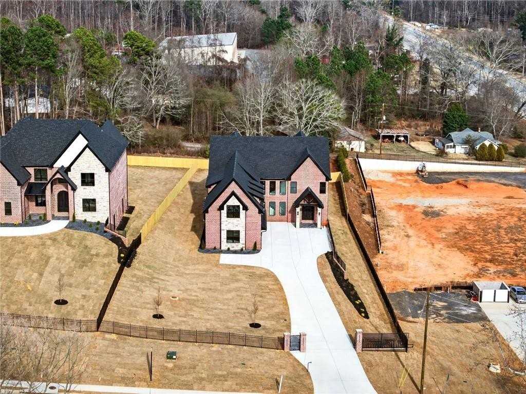 403 Thunder Rd - Photo 6 of 50