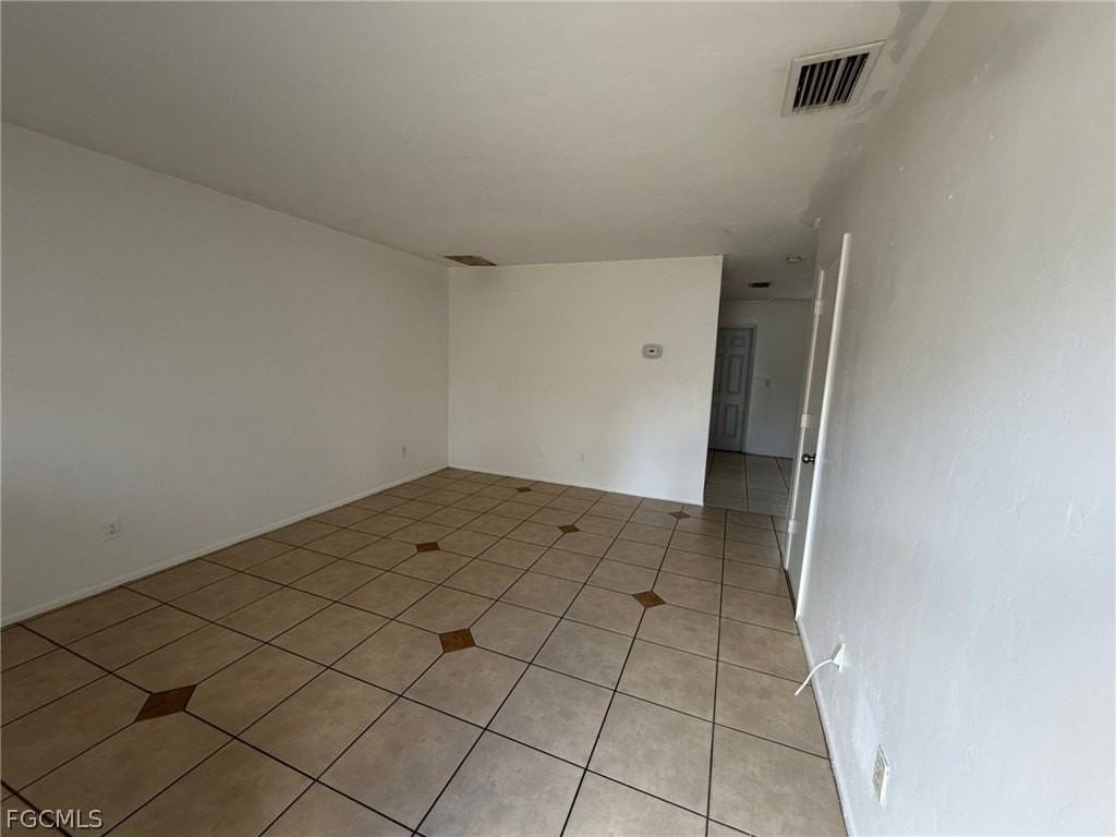 6192 Markland Ave - Photo 3 of 10