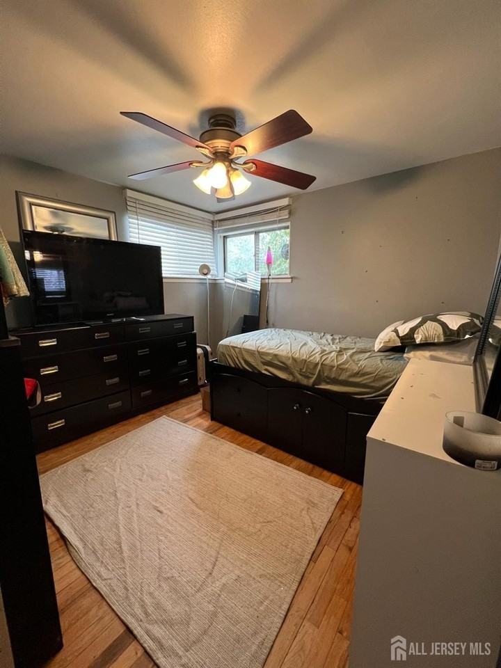 47 Westminster Rd - Photo 7 of 10