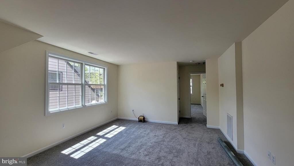 295 N Sycamore St #279 - Photo 7 of 13