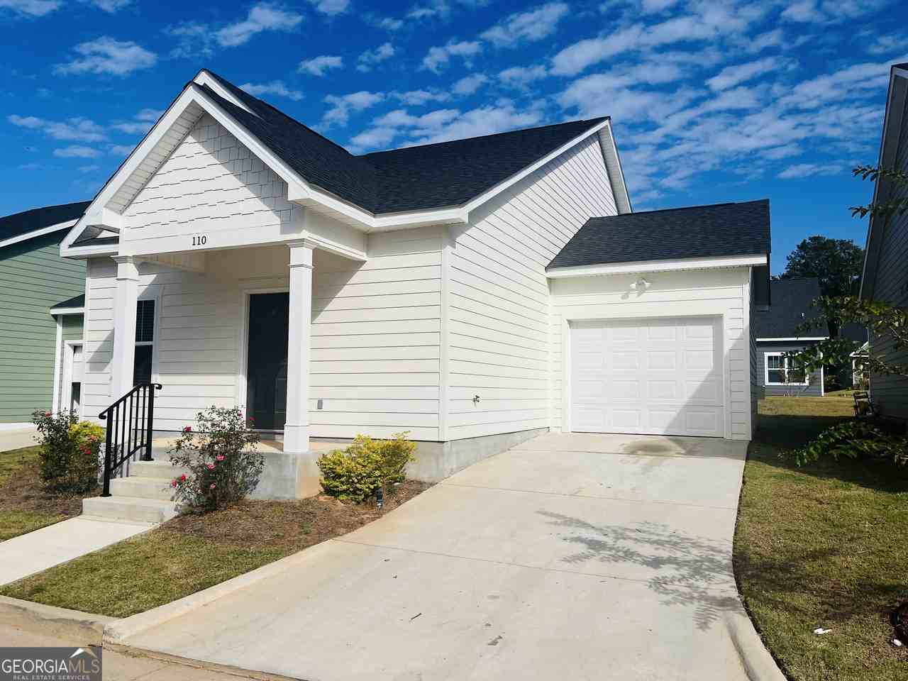 110 Lenox Cir - Photo 2 of 23