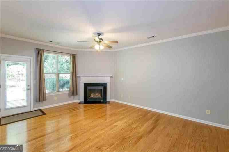 127 Sunset Ln Unit 127 #127 - Photo 2 of 26