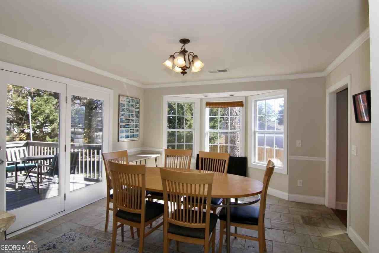 2565 Camille Dr Ne - Photo 3 of 30