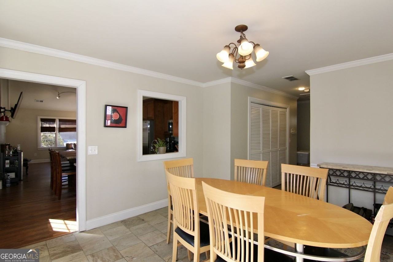 2565 Camille Dr Ne - Photo 5 of 30