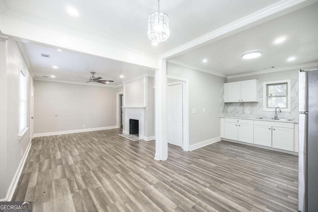 1930 Northbrook Ave - Photo 7 of 18