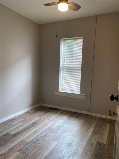 4641 Washington Ave - Photo 5 of 7