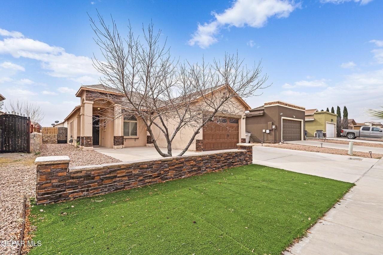 14696 Jesus Almeida - Photo 3 of 30