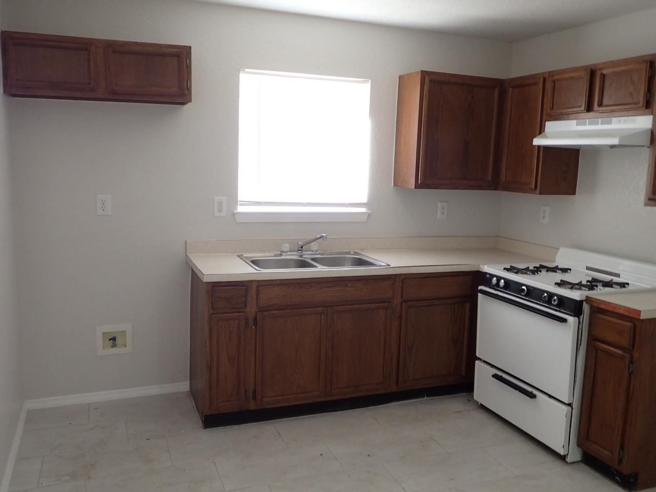 11749 Imperial Gem Ave - Photo 3 of 18