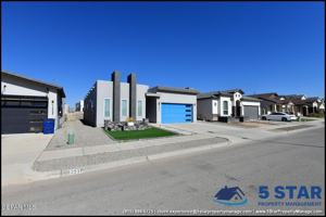 featured image of 12341 Desert Vista Ave