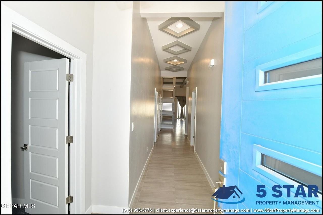 12341 Desert Vista Ave - Photo 6 of 32