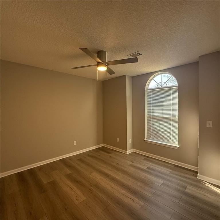 104 Windridge Dr - Photo 3 of 17