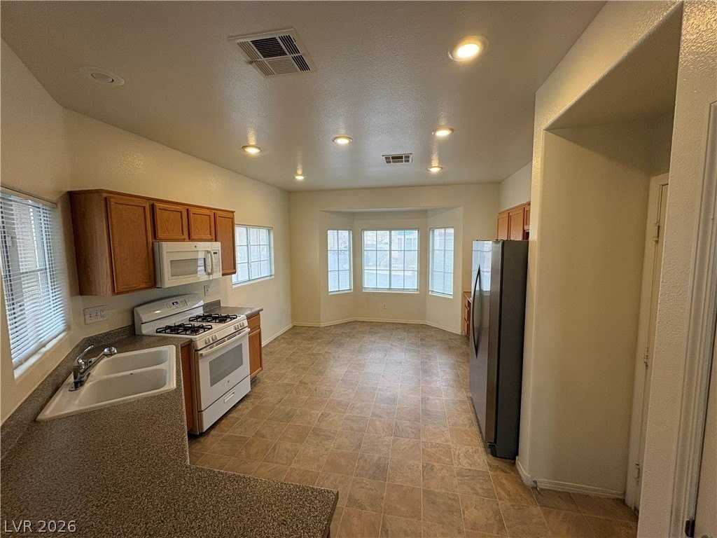 6133 Crow Butte Ct - Photo 6 of 8