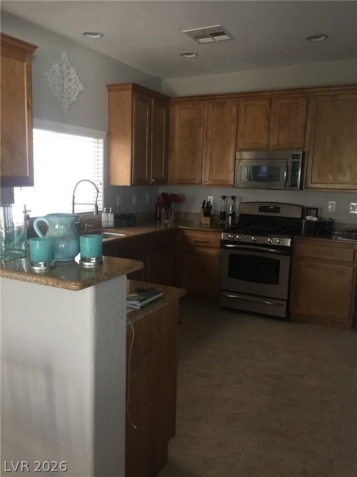 6582 Gertrude Ct - Photo 6 of 18