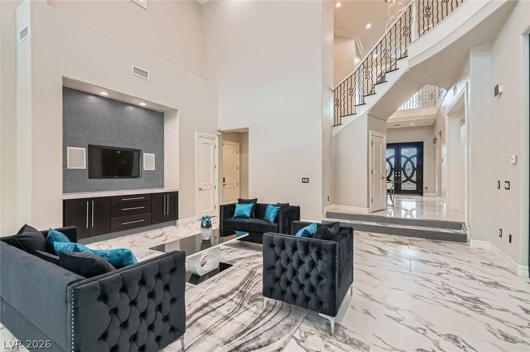 5367 Secluded Brook Ct - Photo 5 of 50