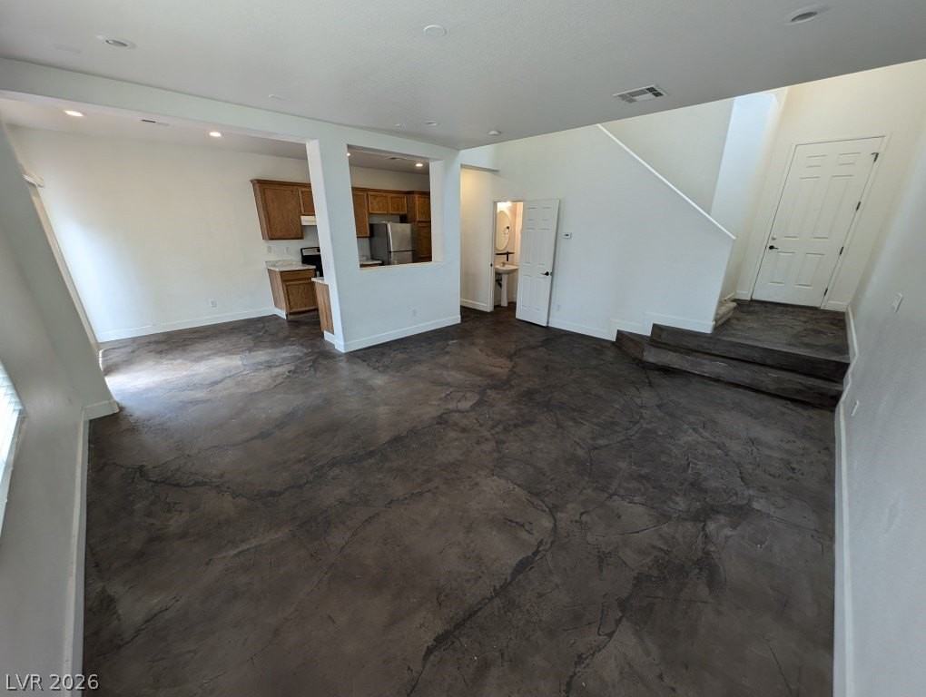 9735 Clifford Walk Ave - Photo 4 of 25