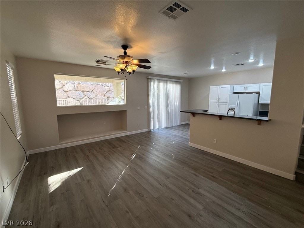 711 Principle Point Ave - Photo 3 of 14