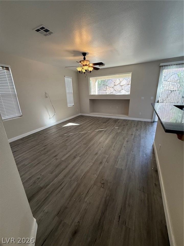 711 Principle Point Ave - Photo 4 of 14