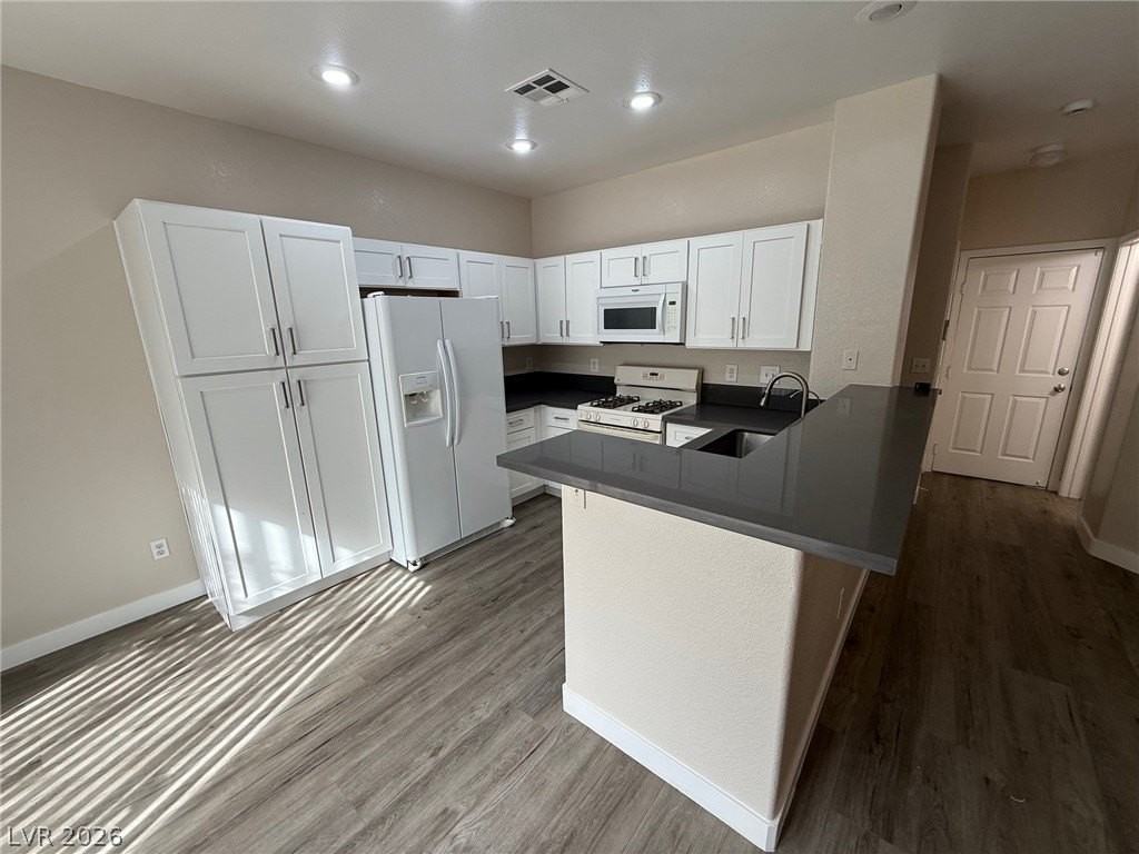 711 Principle Point Ave - Photo 6 of 14