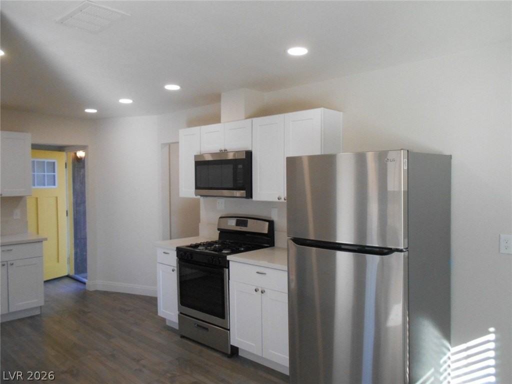 2457 Tournament St - Photo 4 of 13