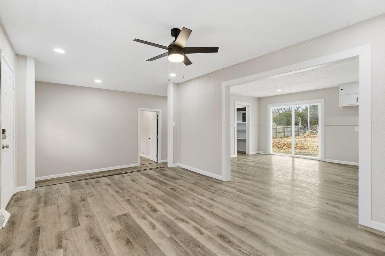 2902 W Scott St - Photo 2 of 26