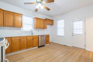 featured image of 16 Major St