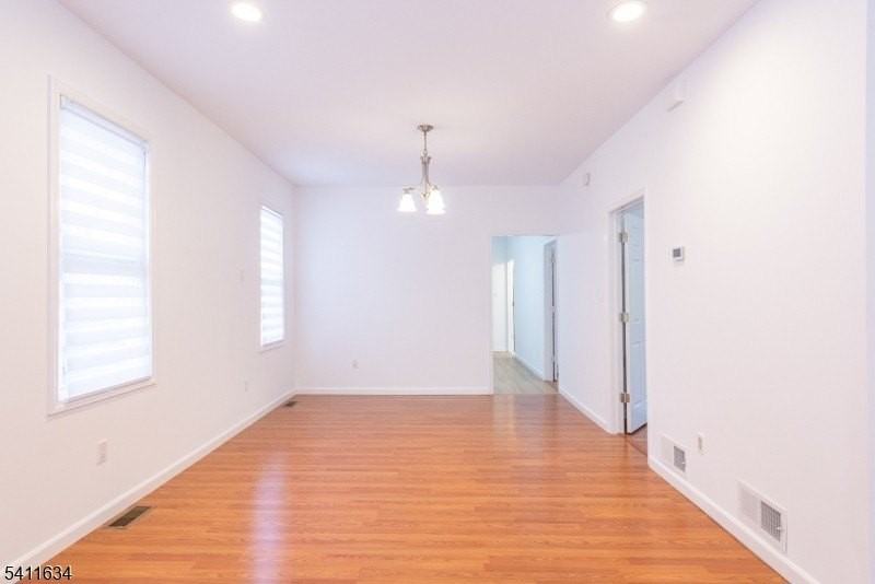 16 Major St - Photo 6 of 12