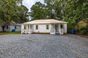 featured image of 627 Colston St