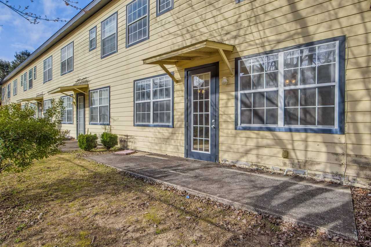 7095 North Blue Angel Parkway - Photo 4 of 43