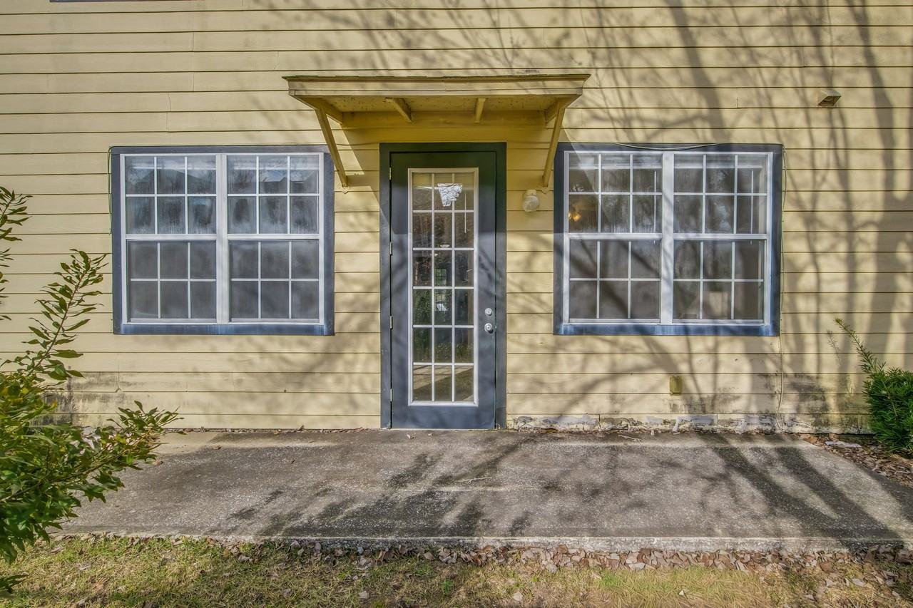 7095 North Blue Angel Parkway - Photo 5 of 43