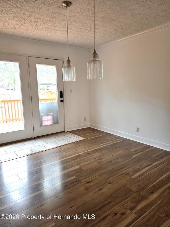 7416 Grove Rd - Photo 7 of 39