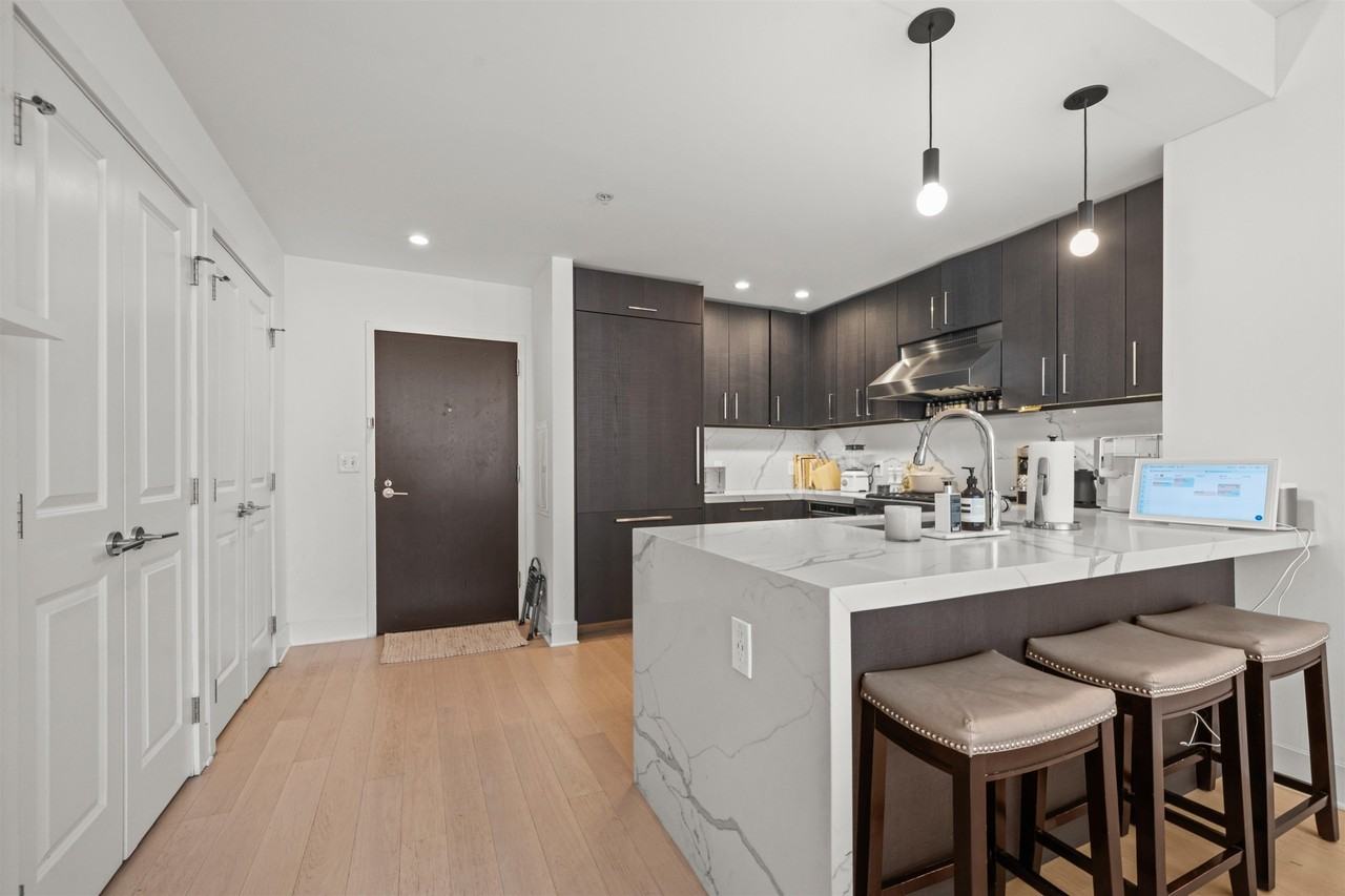 1400 Hudson St #410 - Photo 6 of 27