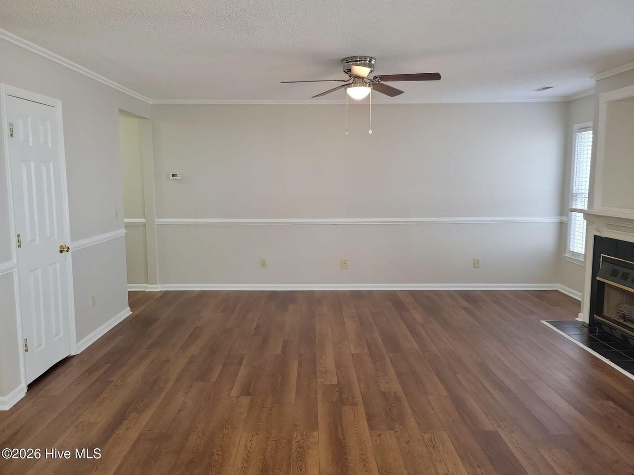 122 W Victoria Ct Apt A #A - Photo 6 of 20