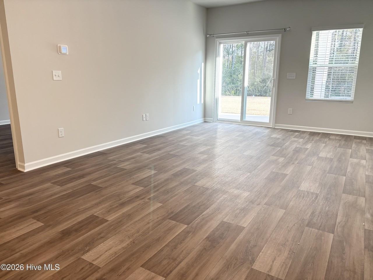 1053 Arborwood Ln Sw - Photo 6 of 31