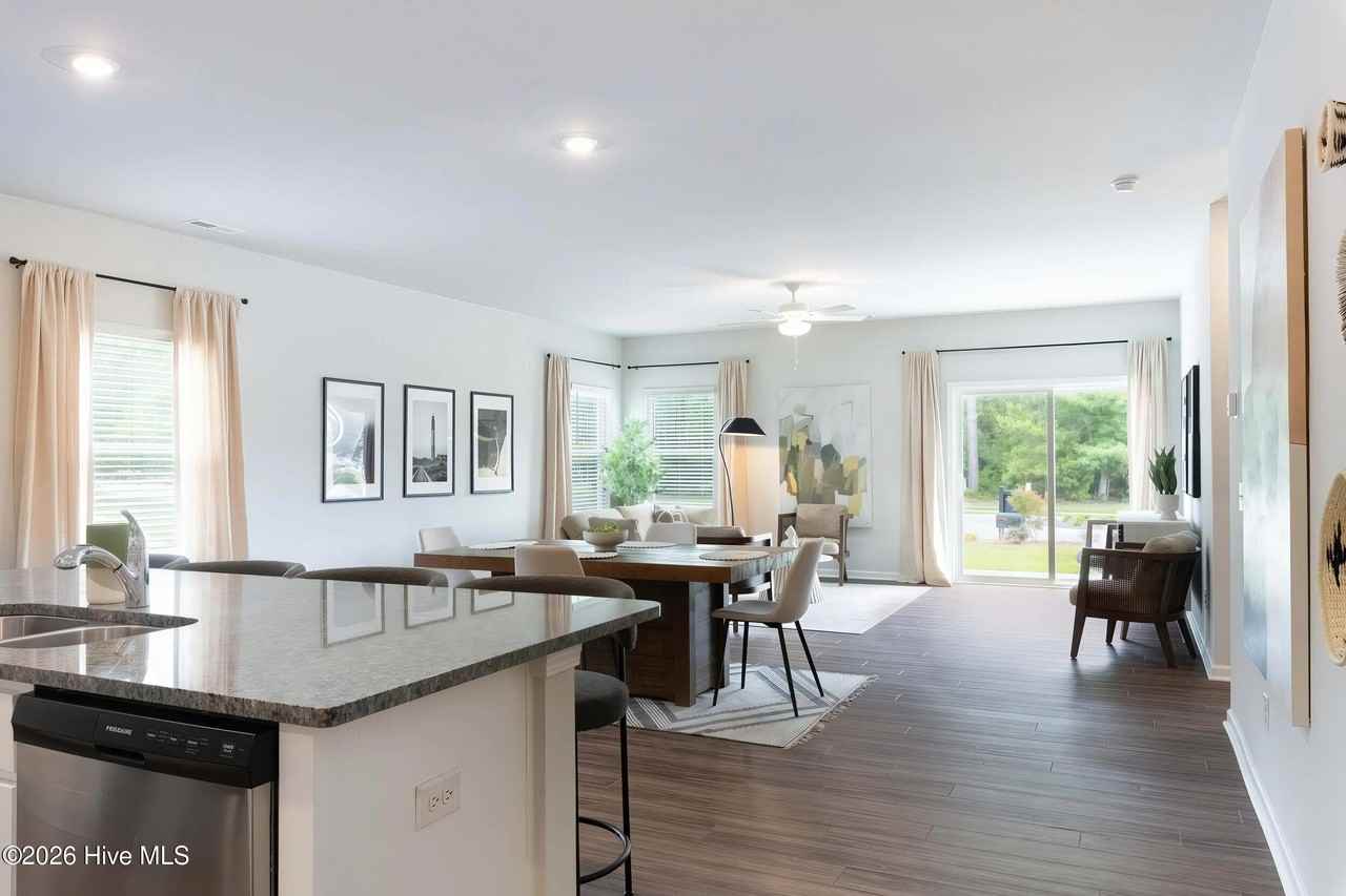 2208 Lakefront Drive SE unit: Elevate - Photo 3 of 30