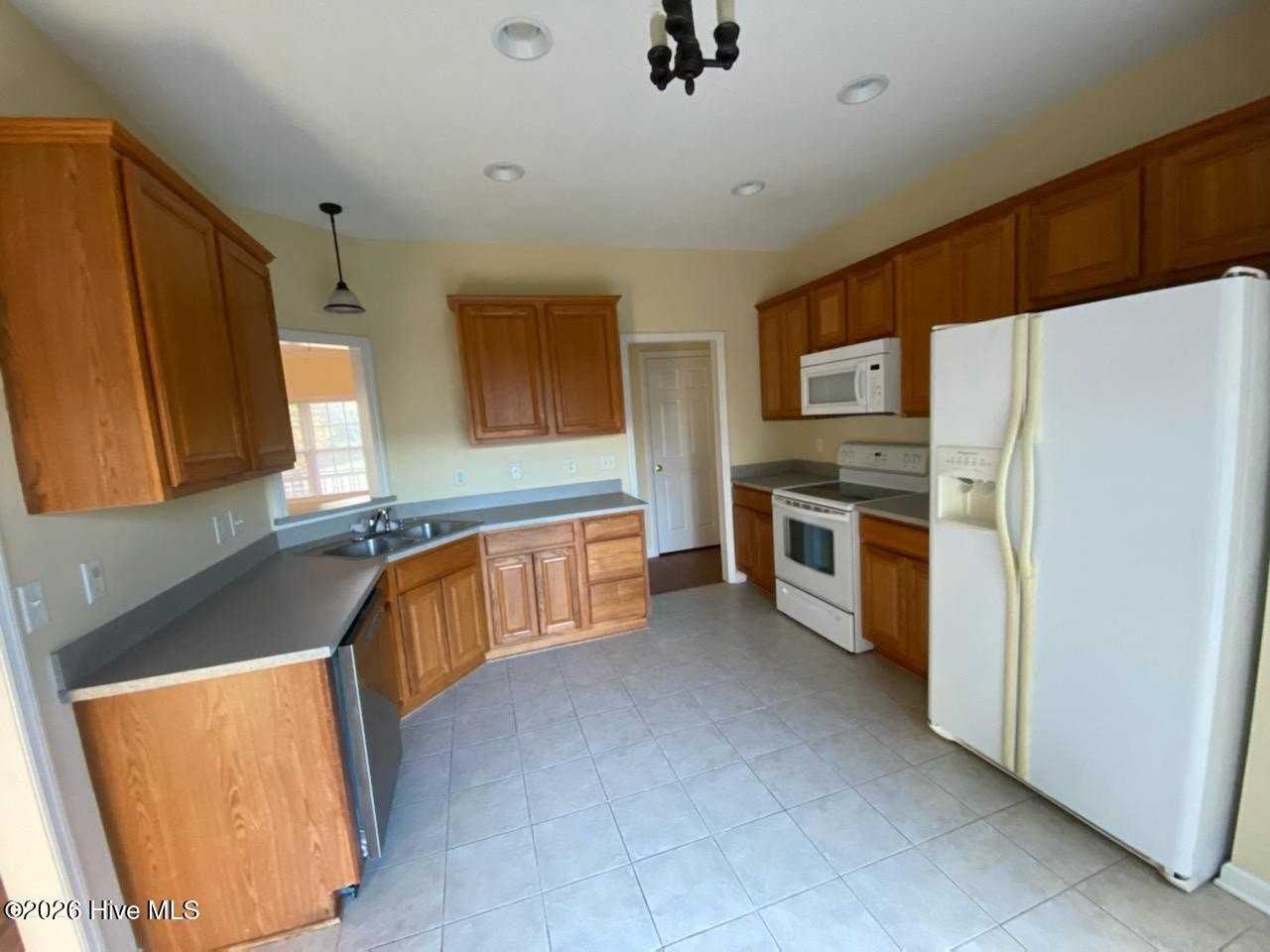 310 Preakness Ln - Photo 7 of 23