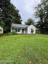 303 S Oak St - Photo 1 of 1