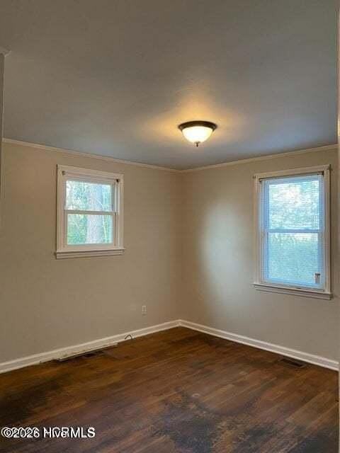 103 Banks St - Photo 5 of 7