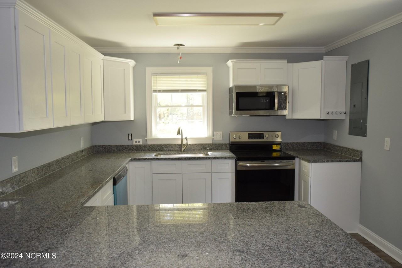 1660 W Pennsylvania Avenue Ext - Photo 2 of 9