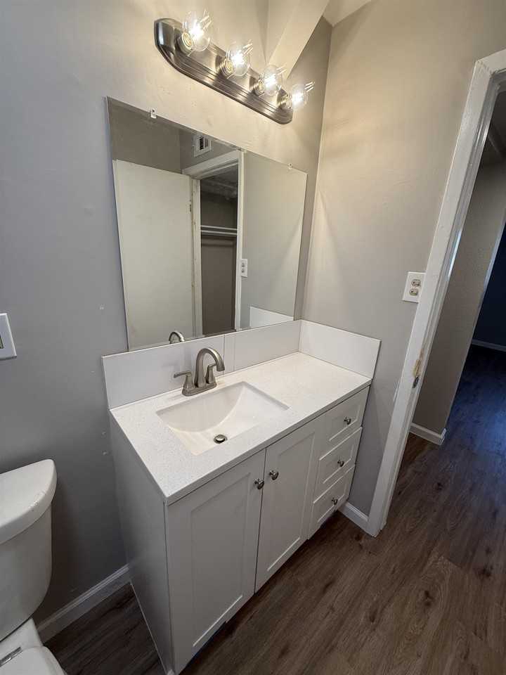 1534 Navajo Trl - Photo 7 of 9