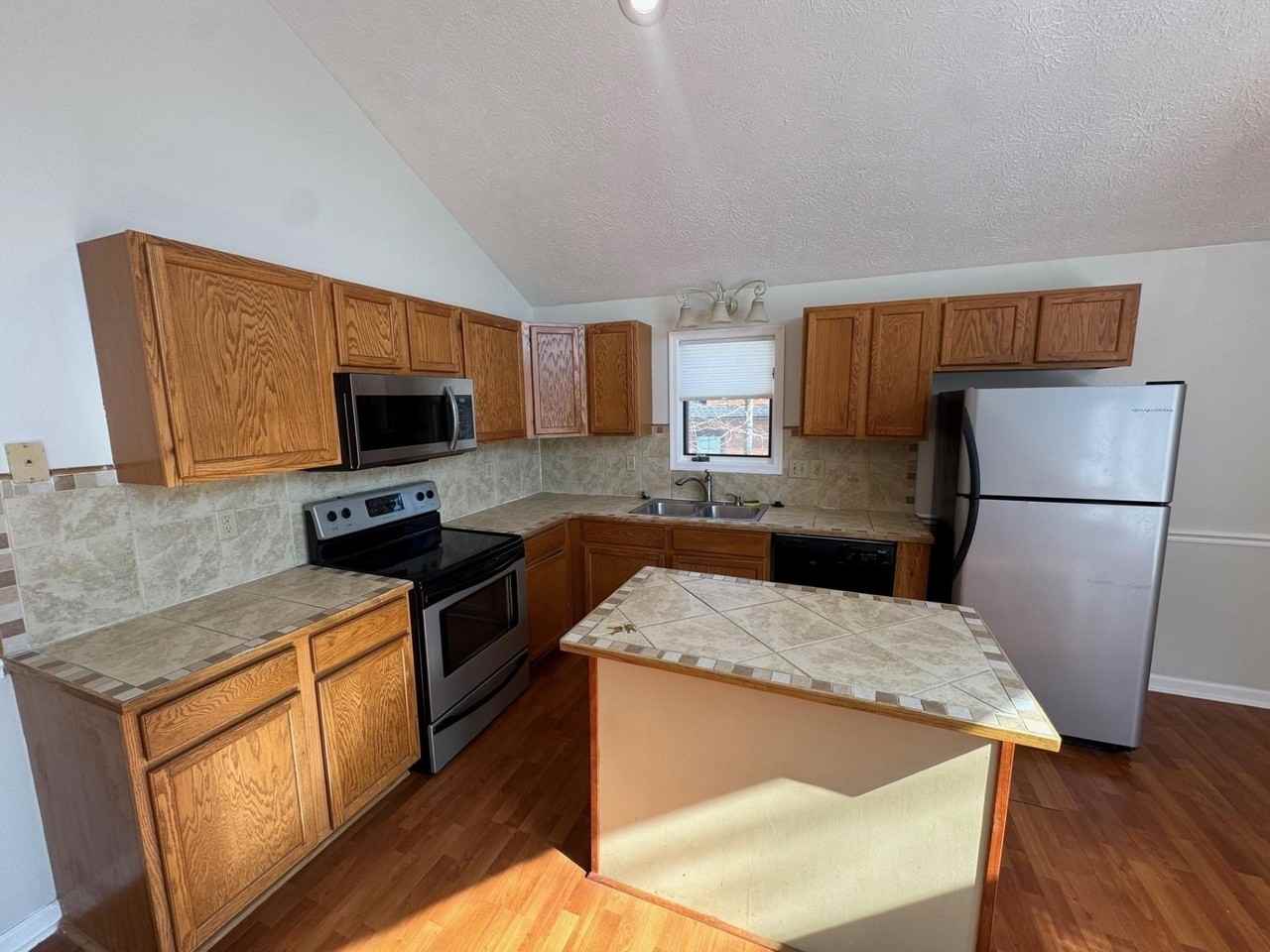 175 Deer Dr - Photo 7 of 36