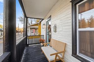 featured image of 619 1/2 Taylor Ave Apt 1 #1