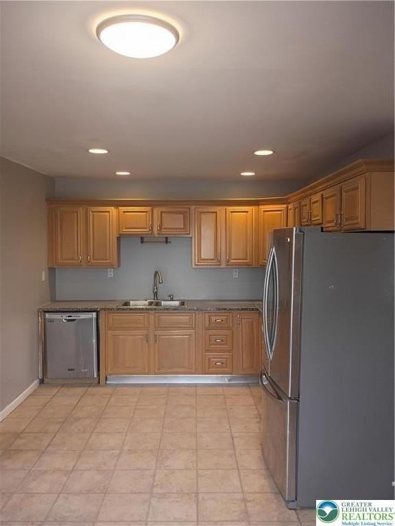 5868 Pine Top Rd - Photo 5 of 19