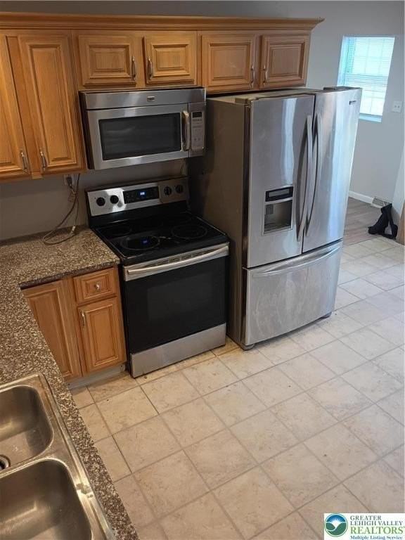 5868 Pine Top Rd - Photo 7 of 19