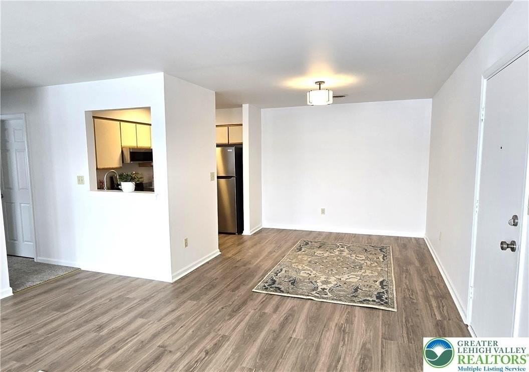 4747 Cheryl Dr - Photo 4 of 28