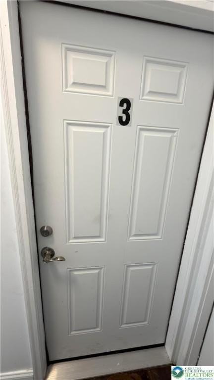 202 E Hamilton St Apt 3 #3 - Photo 5 of 18