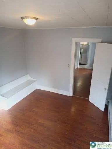 201 S 2nd St Apt B #B - Photo 2 of 11