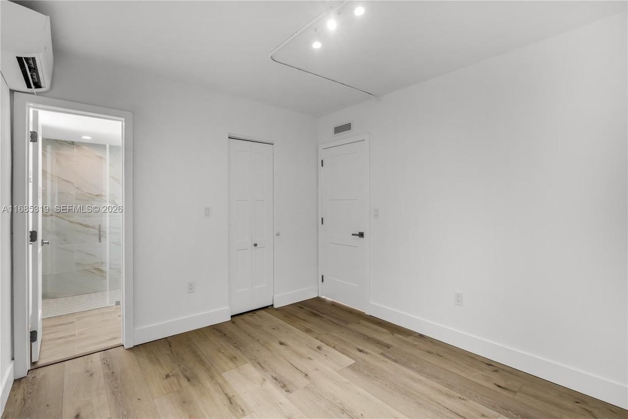 5991 Sw 76th St #C2 - Photo 6 of 10