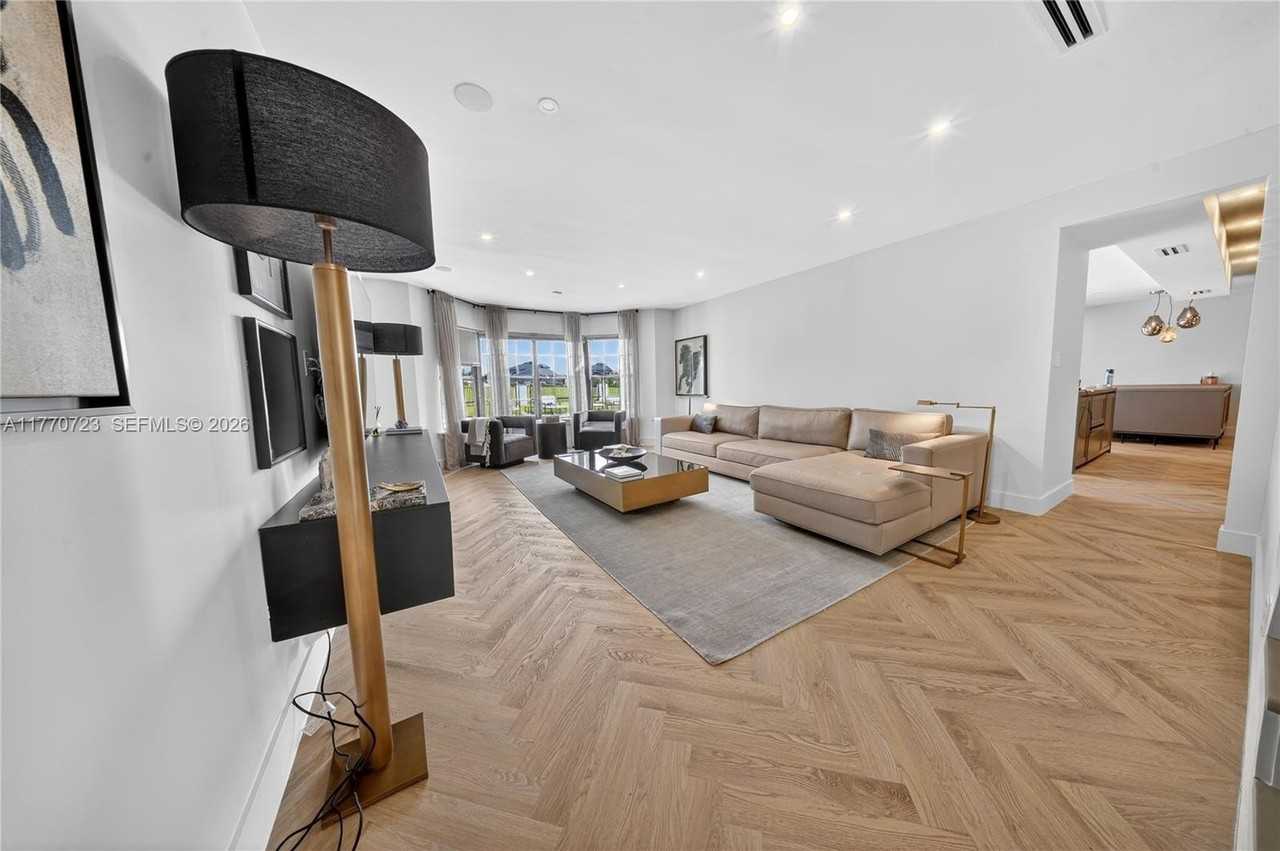 4312 Ne 22nd Ave - Photo 7 of 50