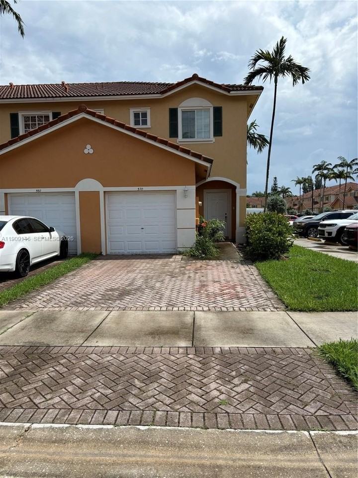 570 Saint Michelle Way - Photo 2 of 12