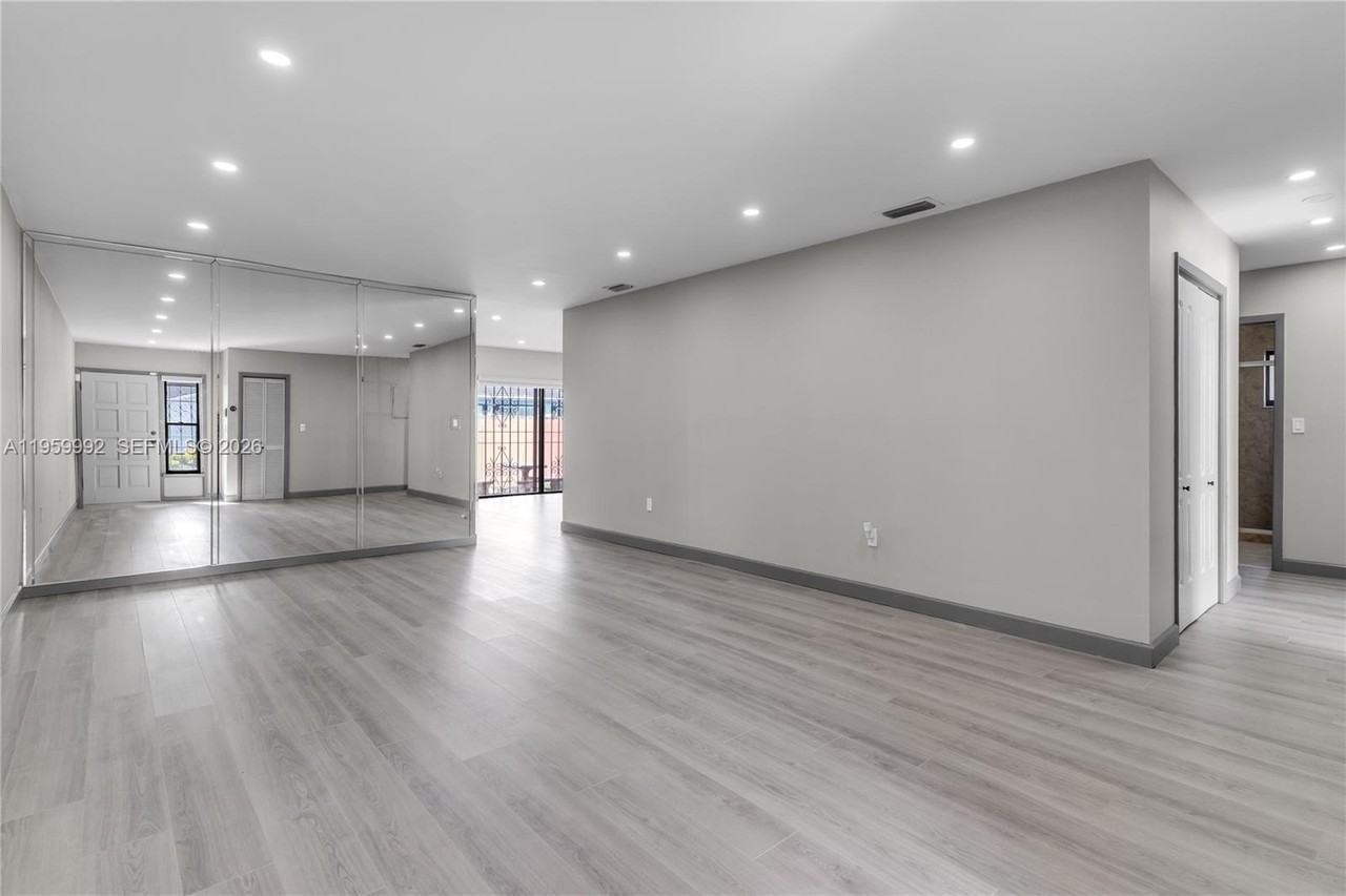 13755 Sw 23rd Ter #0 - Photo 5 of 39